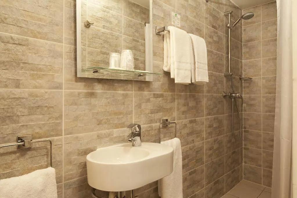 لوندريس سانت أونوريه 3* باريس